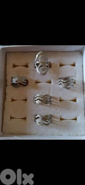 ring pick any 2 rings 15$ 8