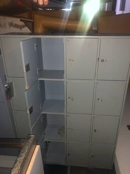 Wood Lockers  (16 doors) 1