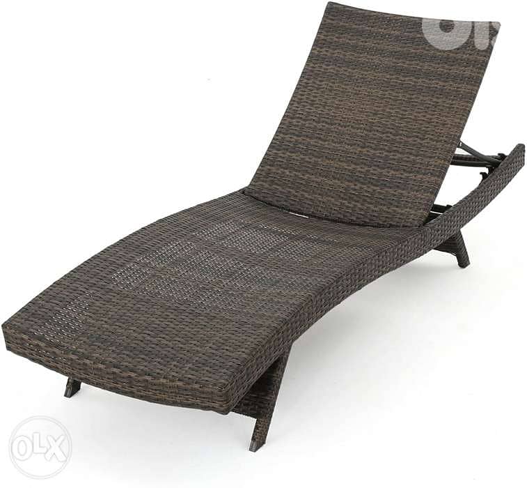 rattan lounge 0