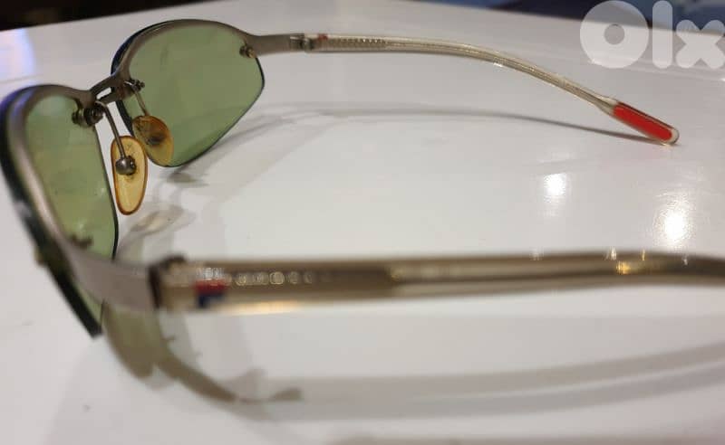 Sunglasses 0