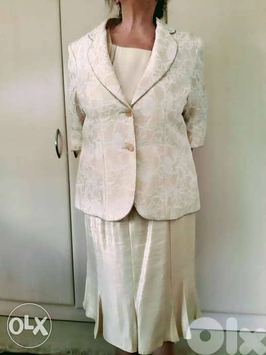 Elegant gold tailleur XL 0
