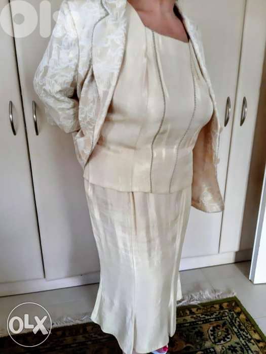Elegant gold tailleur XL 2