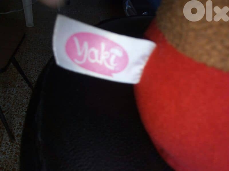 YAKI MECHANISM Red Dog BARKS &MOVES medium Toy his height 20 Cm=22$ 6