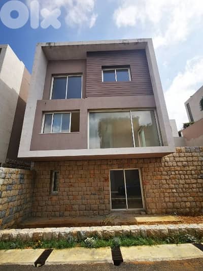 350sqm fully Detached villa in Kornet el Hamra