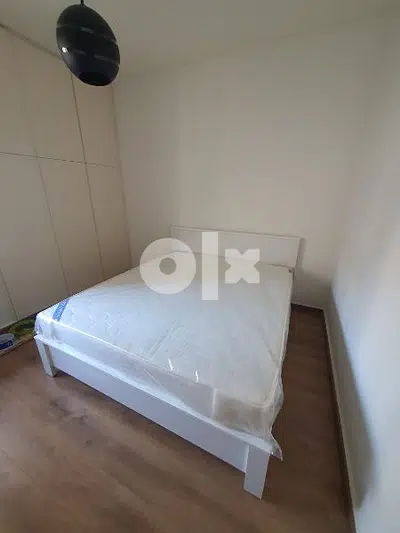 تخت مجوز فدار مع فرشة طبية جديدة من المعمل