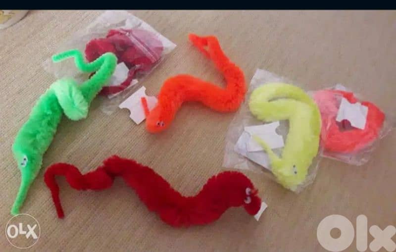 magic twisty worm with invisible thread 4
