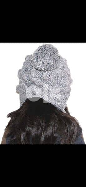 grey wool hat withover ears. 3