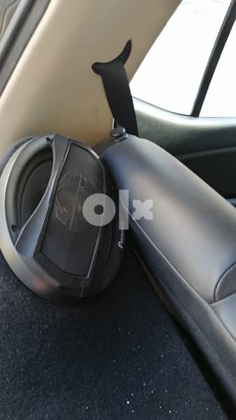subwoofer w ampli 3