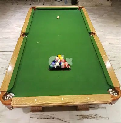 Premium Handmade Solid Oak Billiard Table – Excellent Condition