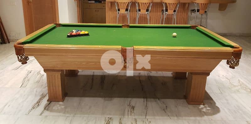 Premium Handmade Solid Oak Billiard Table – Excellent Condition 1