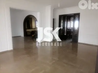 L09770 - Spacious Apartment for Rent in Sassine, Achrafieh