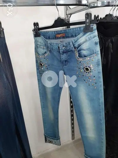للبيع بالجملة جينزات جديد original اصلي Sold