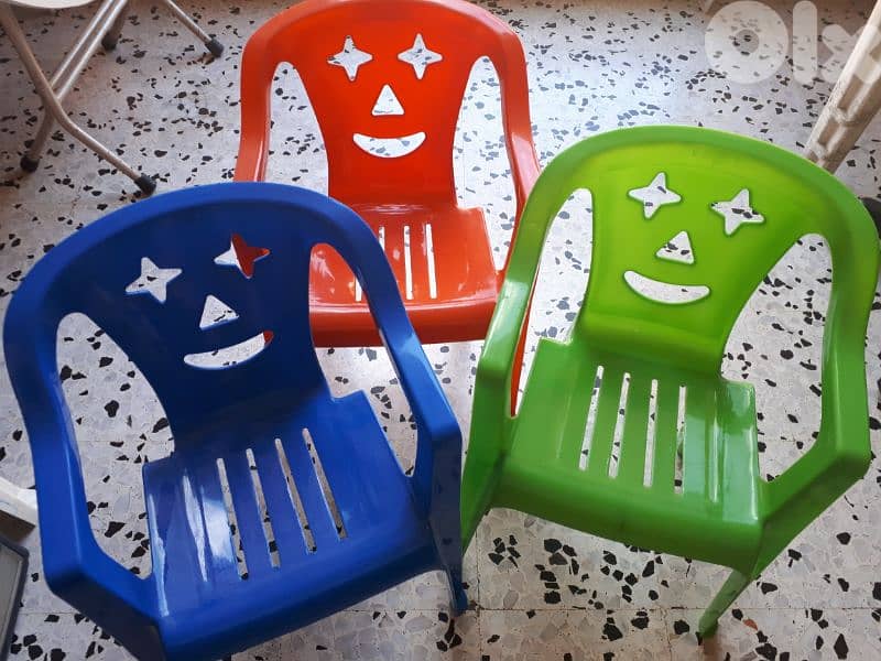 chairs 0