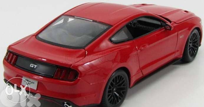 Ford Mustang diecast car model 1:18 4