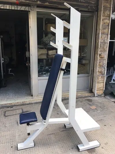 sholders bench press like new heavy duty very good quality