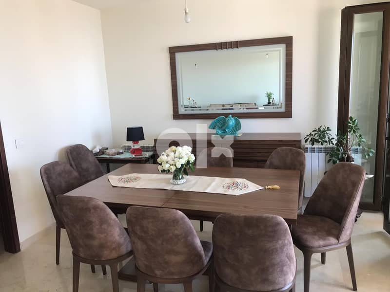 Full Dinning room high quality massif wood. 5