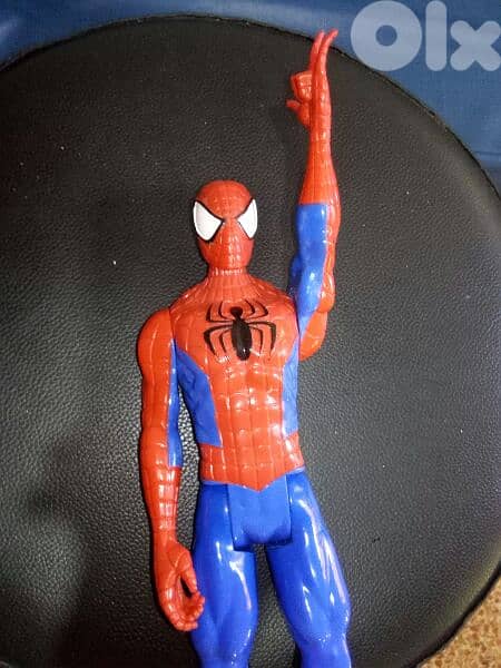 SPIDERMAN MARVEL AVENGERS as new man doll 30 Cm moves head +parts=15$ 1