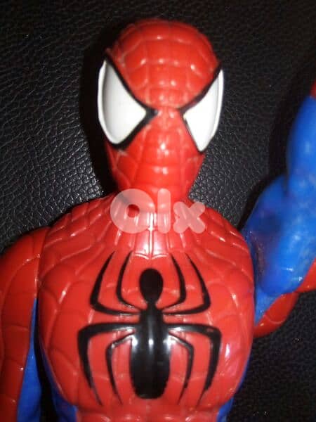 SPIDERMAN MARVEL AVENGERS as new man doll 30 Cm moves head +parts=15$ 2