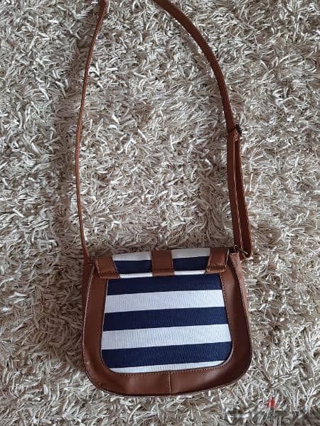 navy and brown stripped cross bag 4
