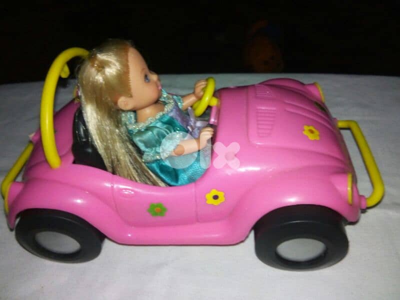 STEFFi LOVE DAUGHTER EVI +HER CAR, As new doll set, Both=24$ 3