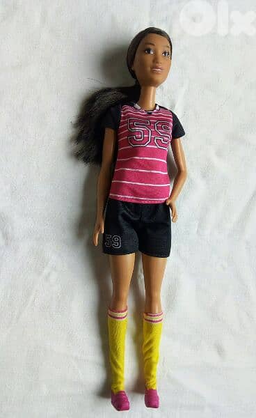BARBIE SOCCER PLAYER - I CAN BE brunette great doll +complete wear=23$ 3