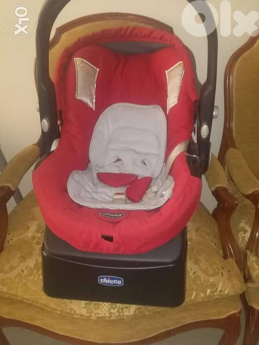 car seat 0