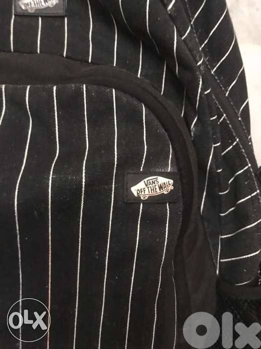 Vans backpack pinstripes 2 layers great condition 2