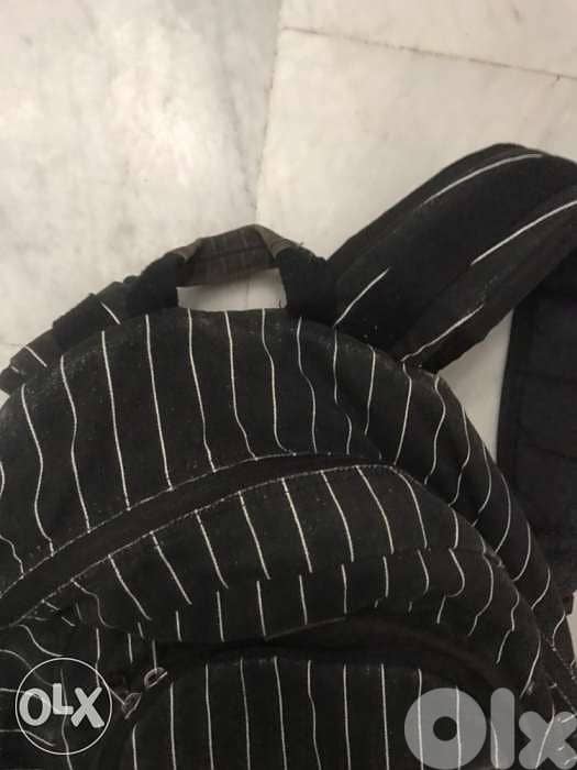 Vans backpack pinstripes 2 layers great condition 5