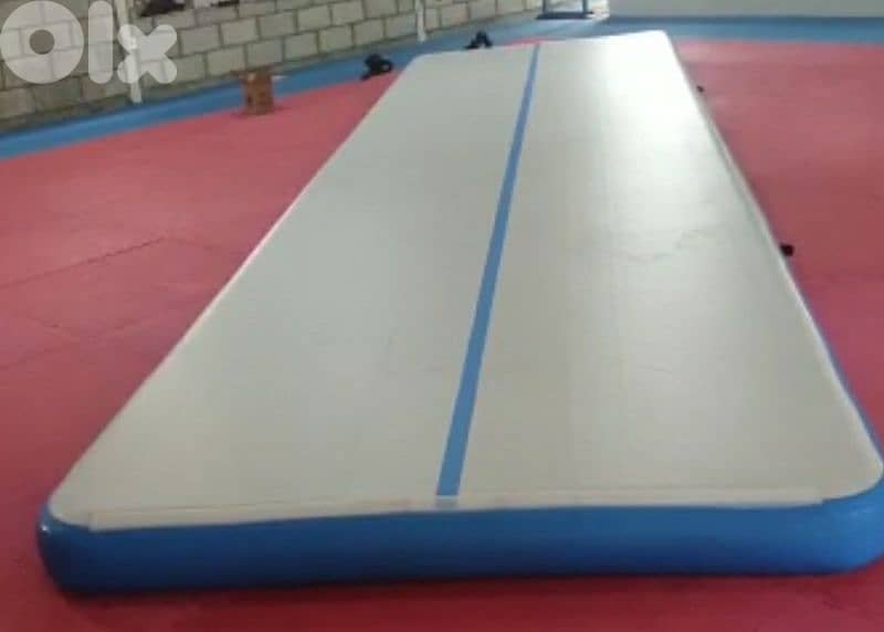 Gymnastics airtrack 6m x 2 m x 20 cm 0