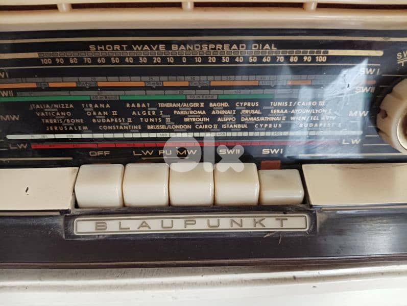 Vintage Blaupunkt Radio 1