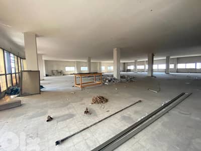 800 SQM Office/Showroom in Dora, Metn