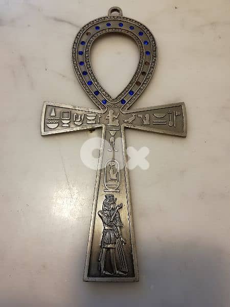 antique فرعوني 1