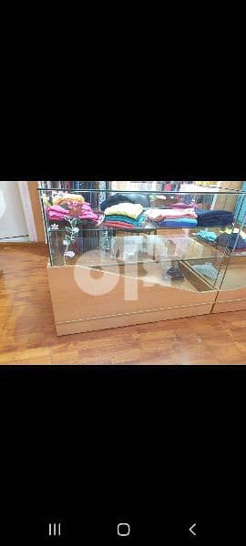 perfume stand and showcase 1