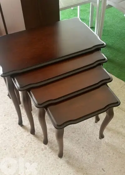 طقم طاولات قشرة فراكي.   Set table