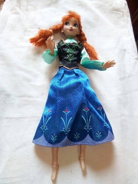 PRINCESS ANNA FROZEN from DISNEY Store ARTICULATED Good doll=22$ 4
