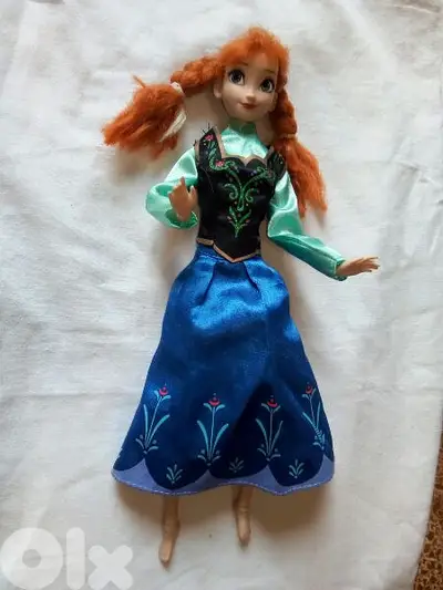 PRINCESS ANNA FROZEN from DISNEY Store ARTICULATED Good doll=22$