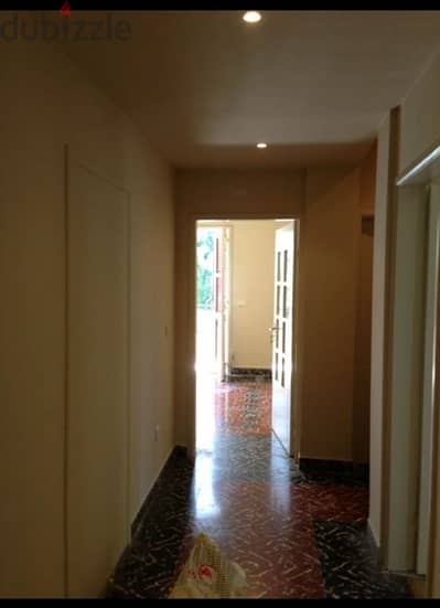 1230m 5floors Building, 8 Apartments & 4 Shops Sodeco Monot Beirut