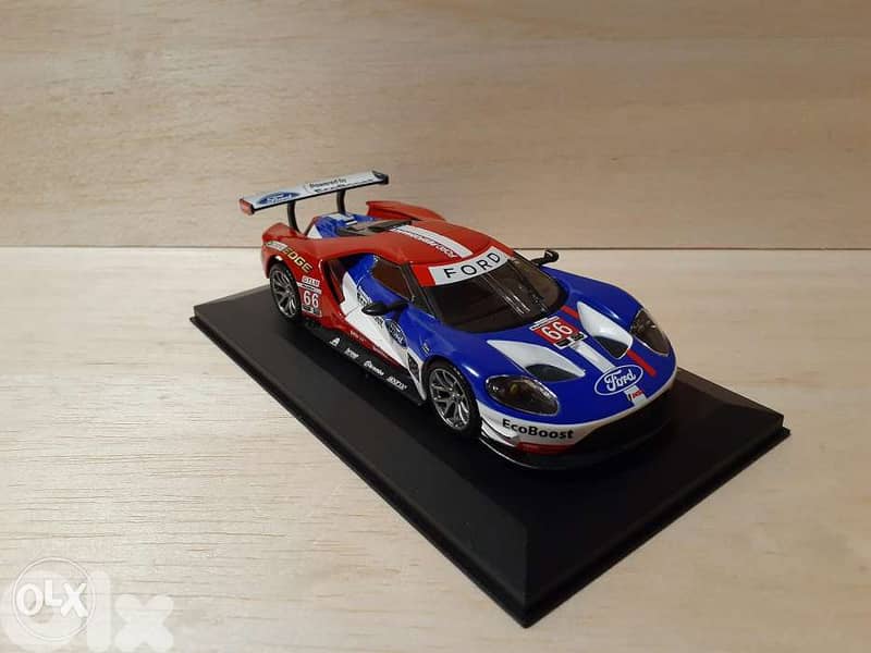 '17 Ford GT Race Car diecast car model 1:32. 4