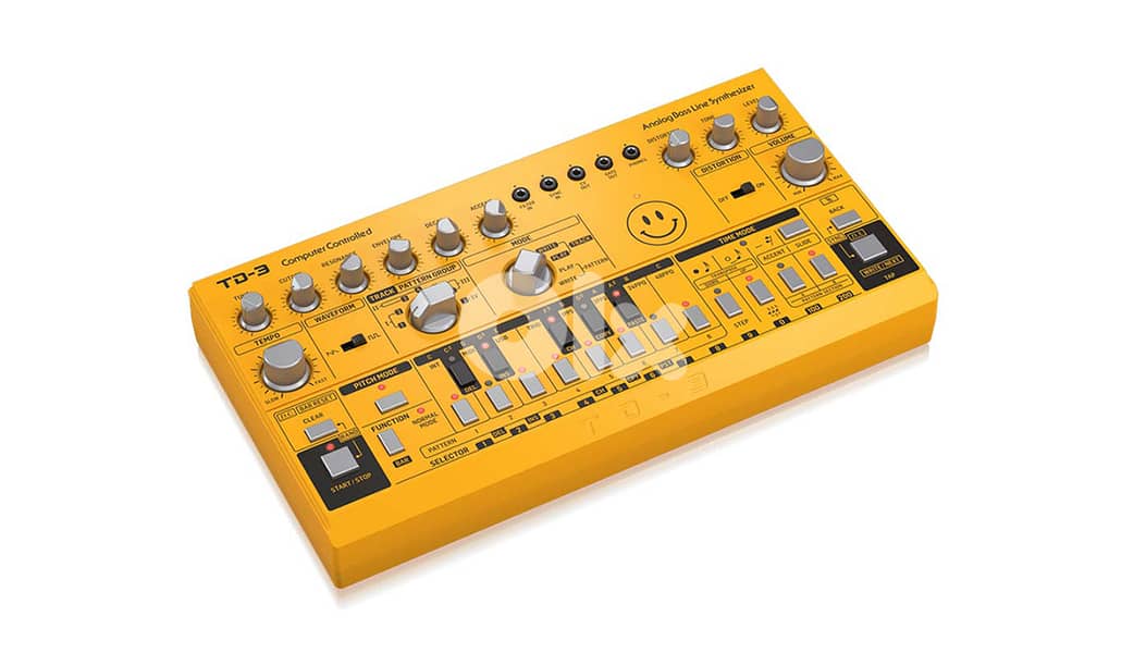 Behringer TD-3 Bass Synthesizer (TD3 303) 4