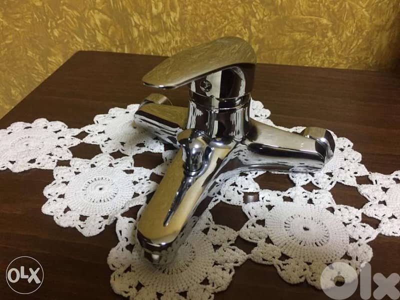 bathroom water mixer 0