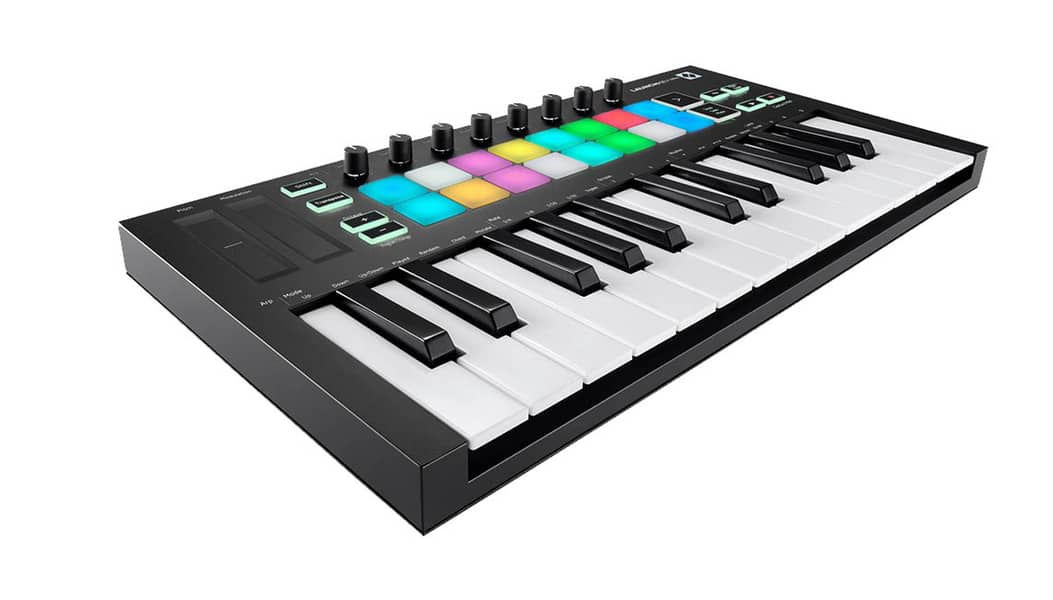 Novation Launchkey Mini MKIII 1