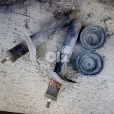 2 Amortisseur Peugeot 405 GR for saleامورتيصور بيجو للبيع