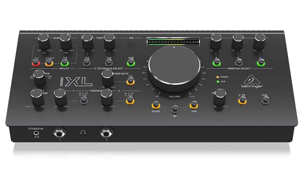 Behringer Studio XL Control Center 1