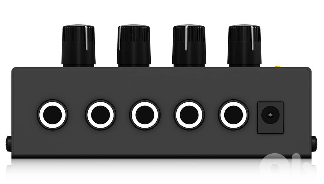 Behringer MicroAMP HA400 Headphone Amplifier 2