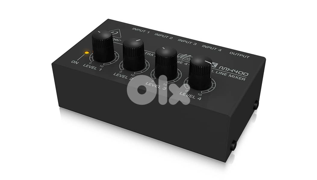 Behringer Micromix MX400 Line Mixer 1
