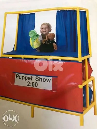 Puppet Stage ( with 3 puppets )