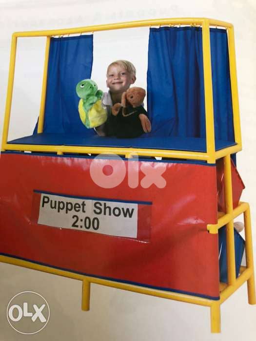 Puppet Stage ( with 3 puppets ) 0