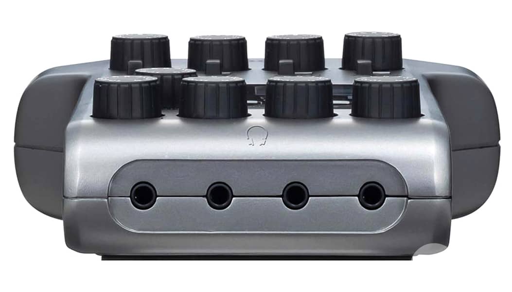 Zoom Podtrak P4 Podcast Recorder 5
