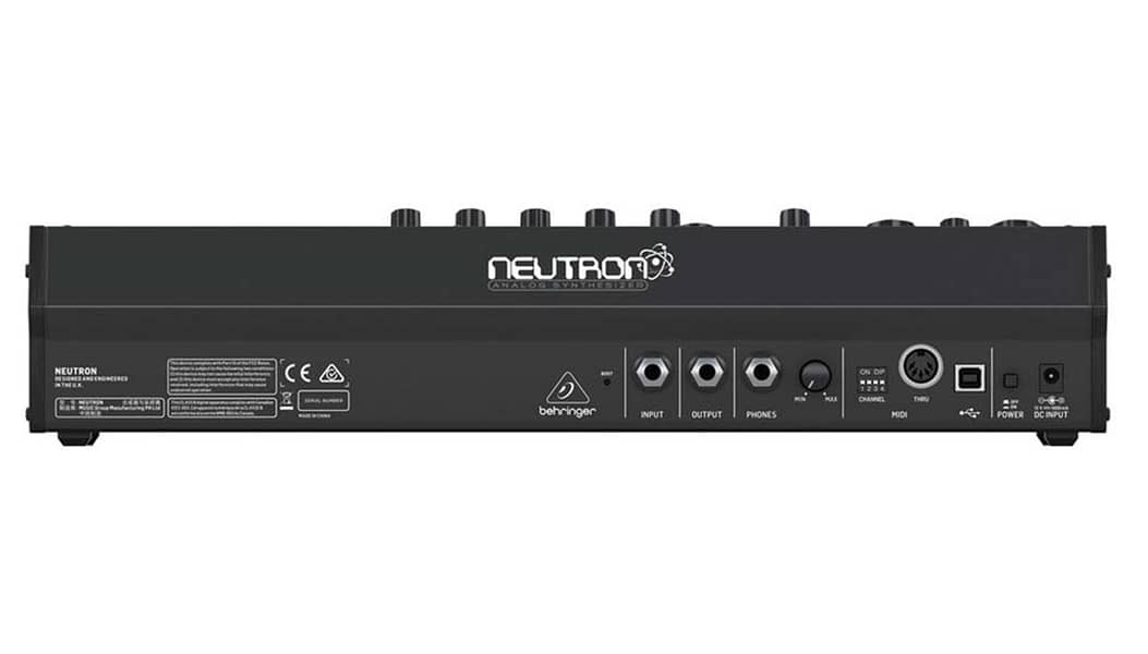 Behringer Neutron Semi Modular Synthesizer 1