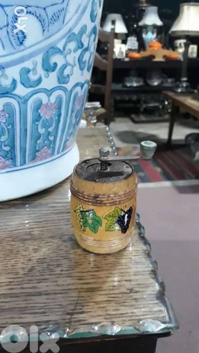 Antique 0